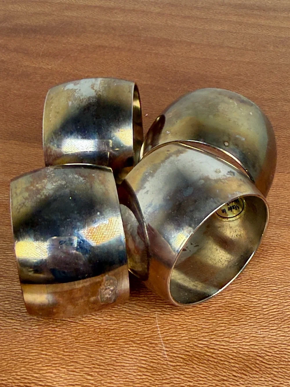 Vintage MCM Round Brass Napkin Rings Unadorned Set of 4